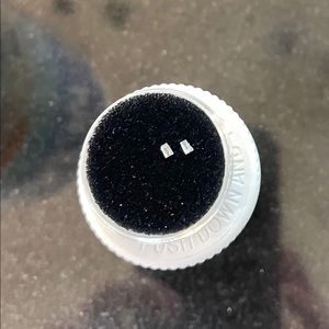 Pair DiamondBaguettes 2.3 x 1.8 mm.weight .09cts